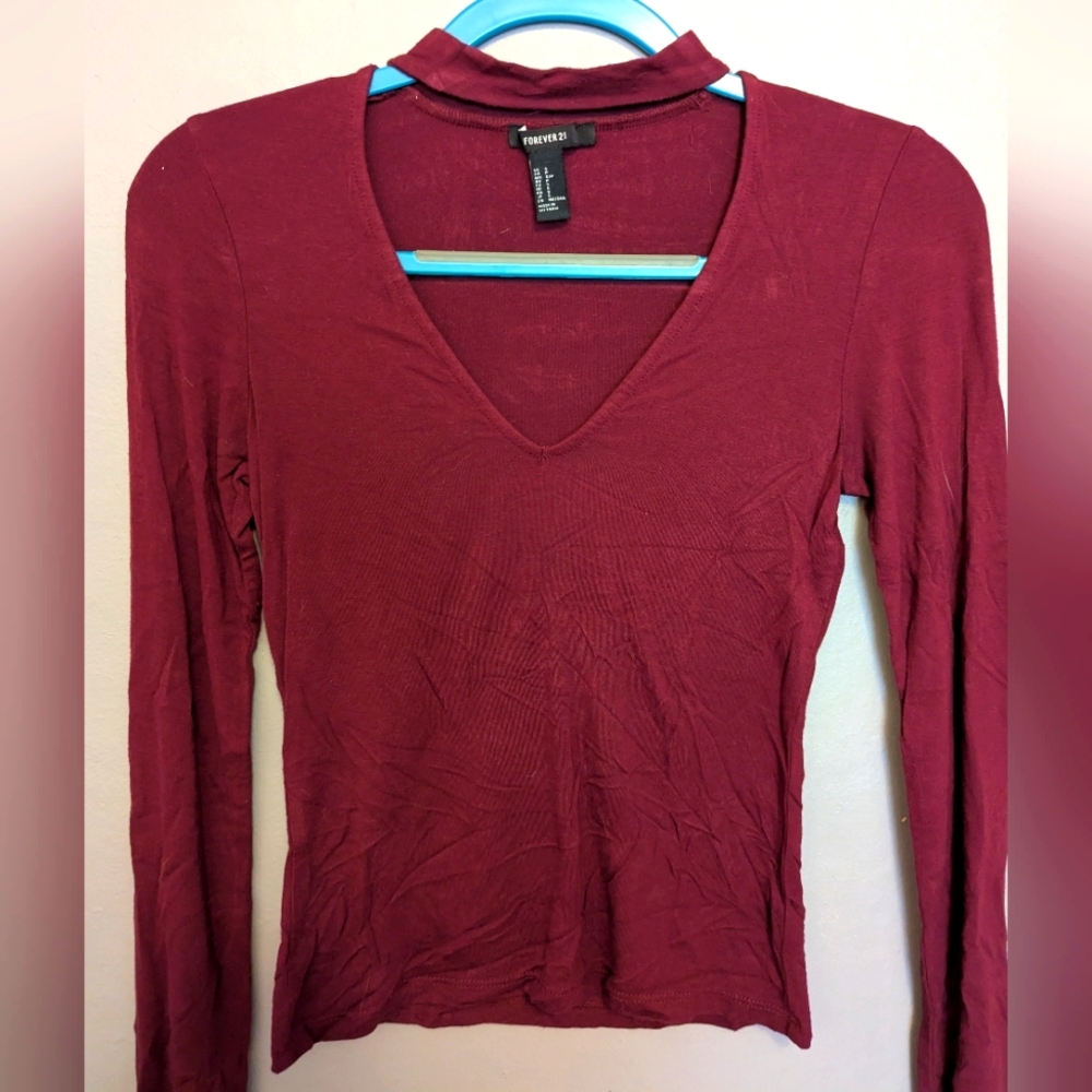 Maroon Long Sleeve Choker V-Neck